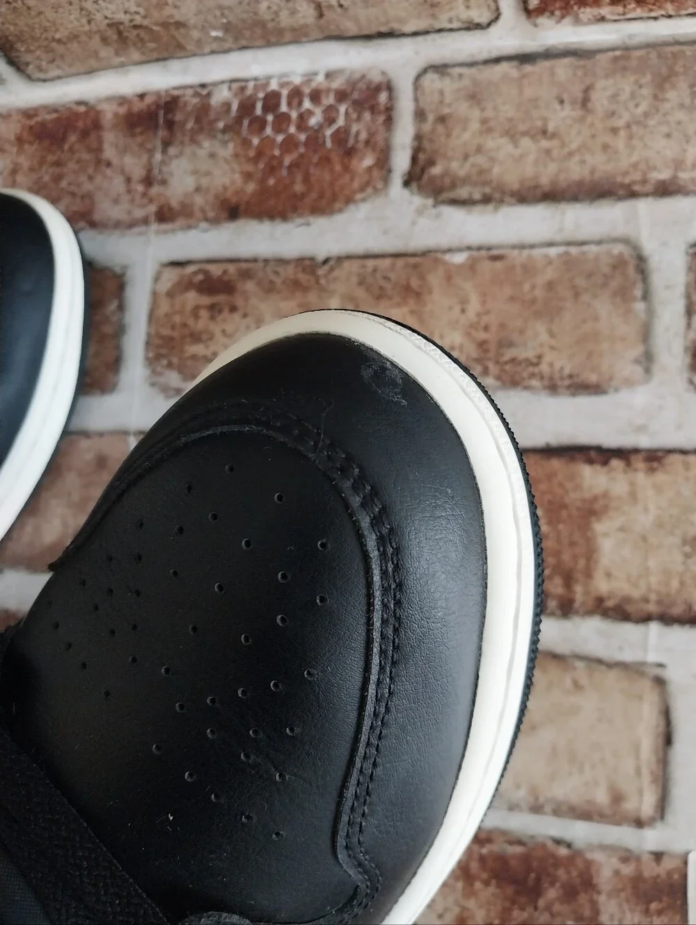 Pre-owned 2024 Jordan 1 Mid